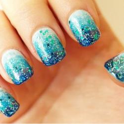 Manicure ombre - trend w modzie 2013