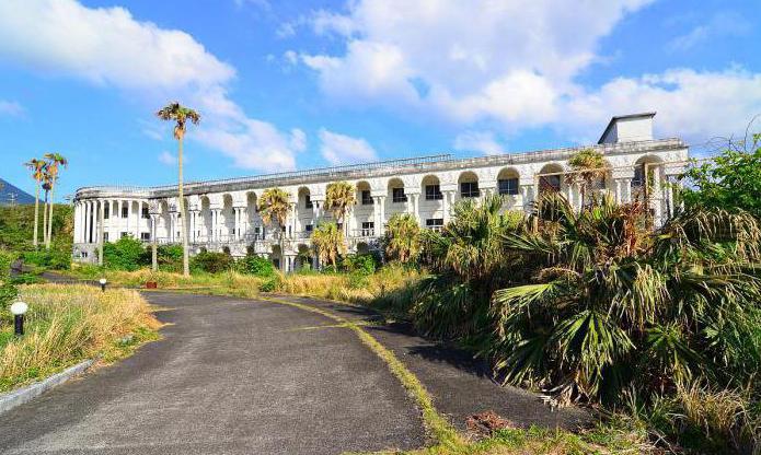 Opuszczony hotel na wyspie Khatidze. Japonia, czego jeszcze nie wiemy