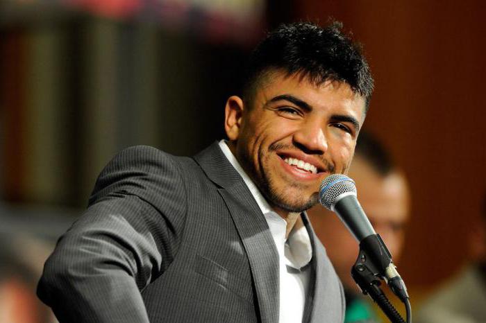 Victor Ortiz: mistrz, który powstał z samego dna