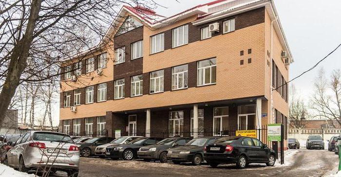 Najlepsze kliniki ginekologiczne w St. Petersburgu: jak się tam dostać?